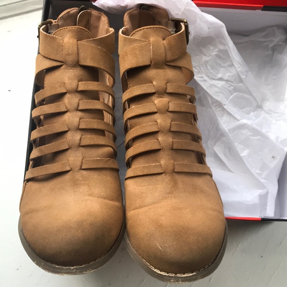 Guess Booties - Picture 5 of 6